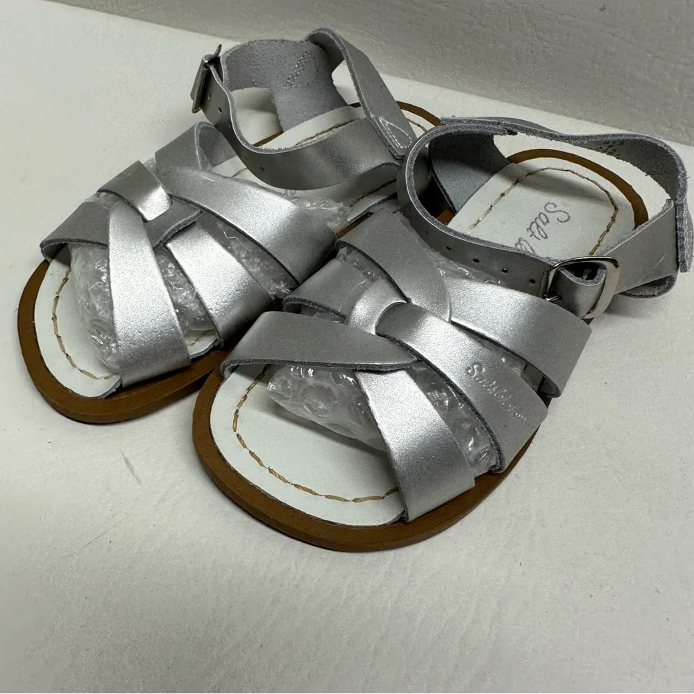 Salt water original Silver toddlers Sandals size 6
